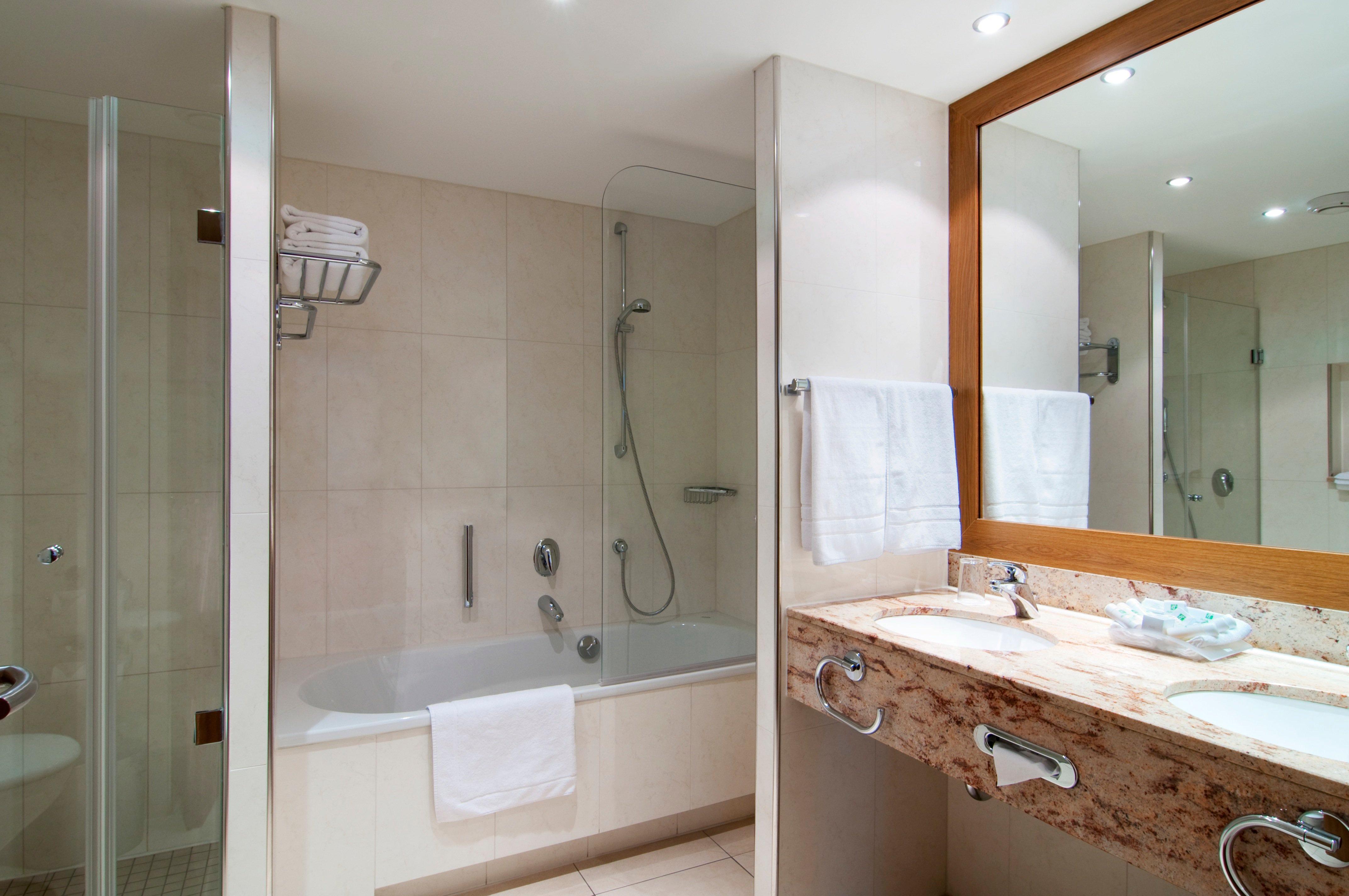 Отель Centre By Ihg